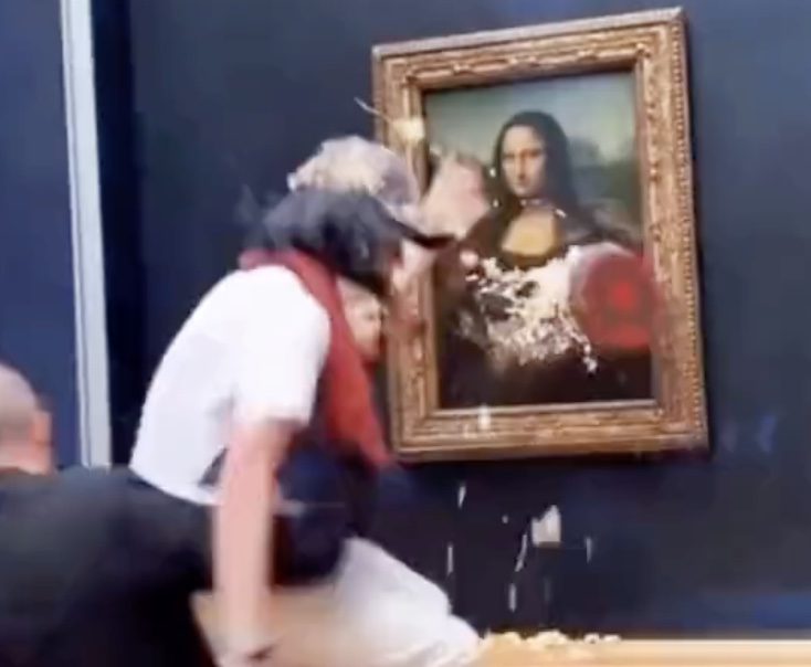 Vandalized the Mona Lisa portrait.